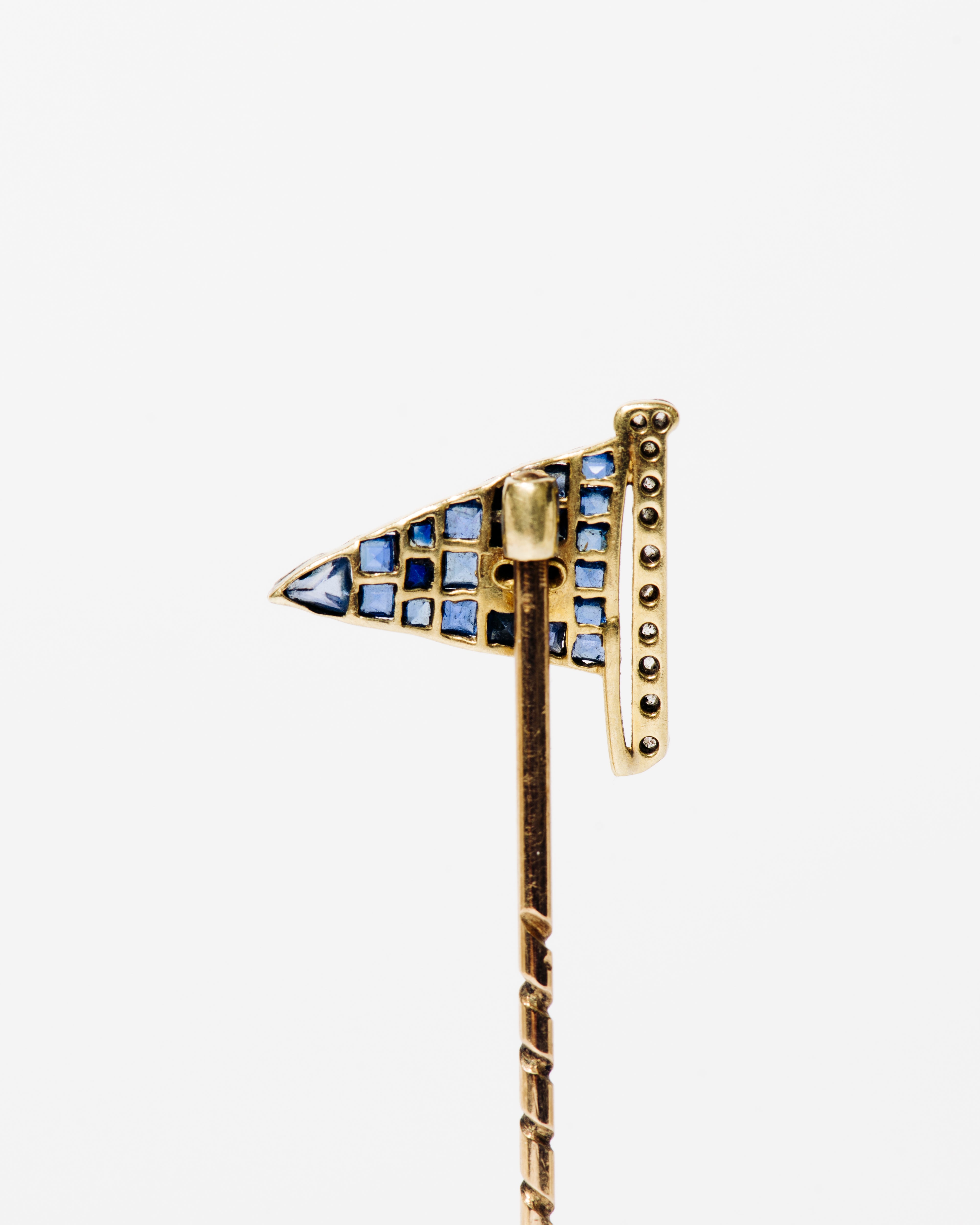 Crest Flag Stick Pin
