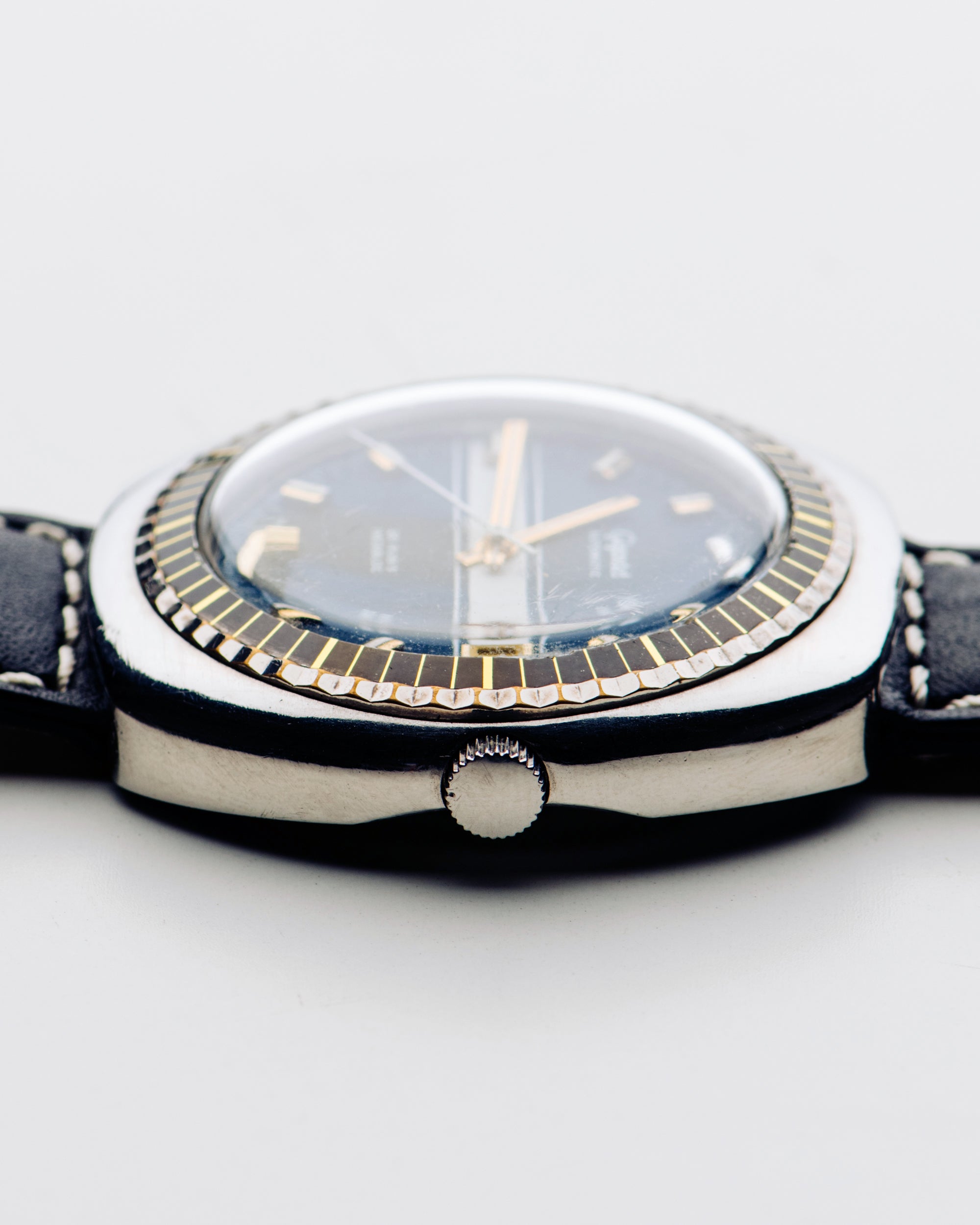 Diver with Blue Dial and Automatic Movement