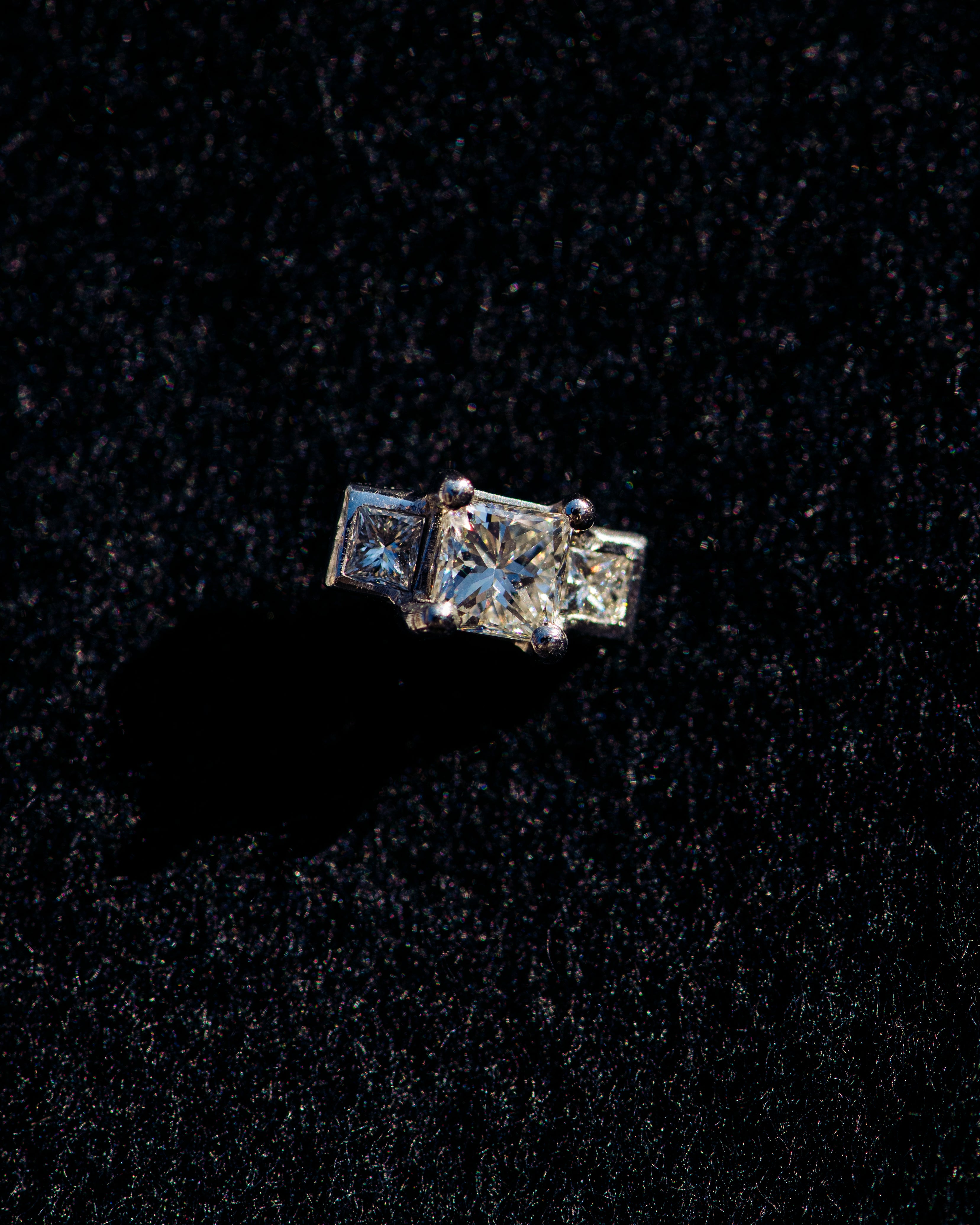 White Gold, Princess-cut Diamond Stick Pin