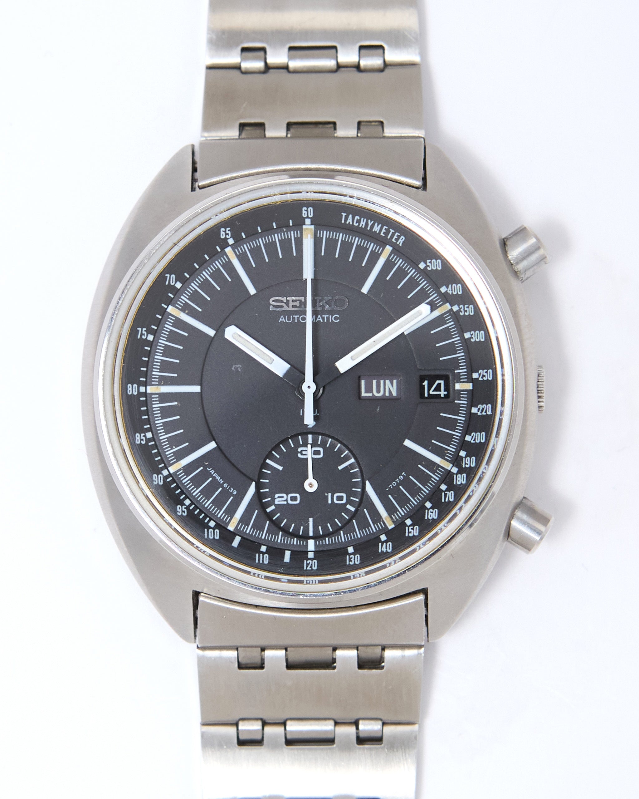 Seiko Chronograph "Baby Jumbo Speedy" 6139-7039 Black Dial in Steel Case on Steel Bracelet