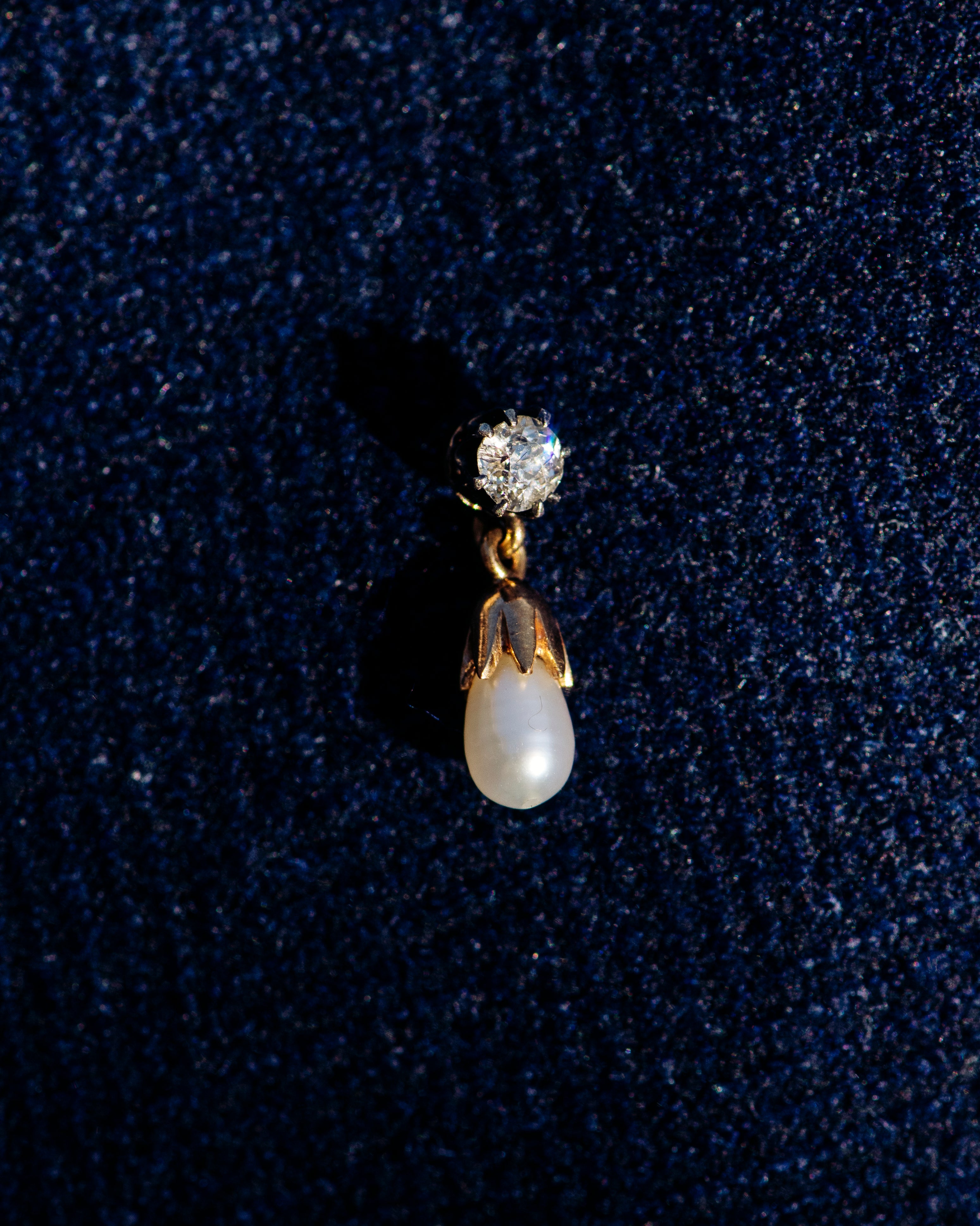 Diamond and Pearl Drop Gold Stick Pin