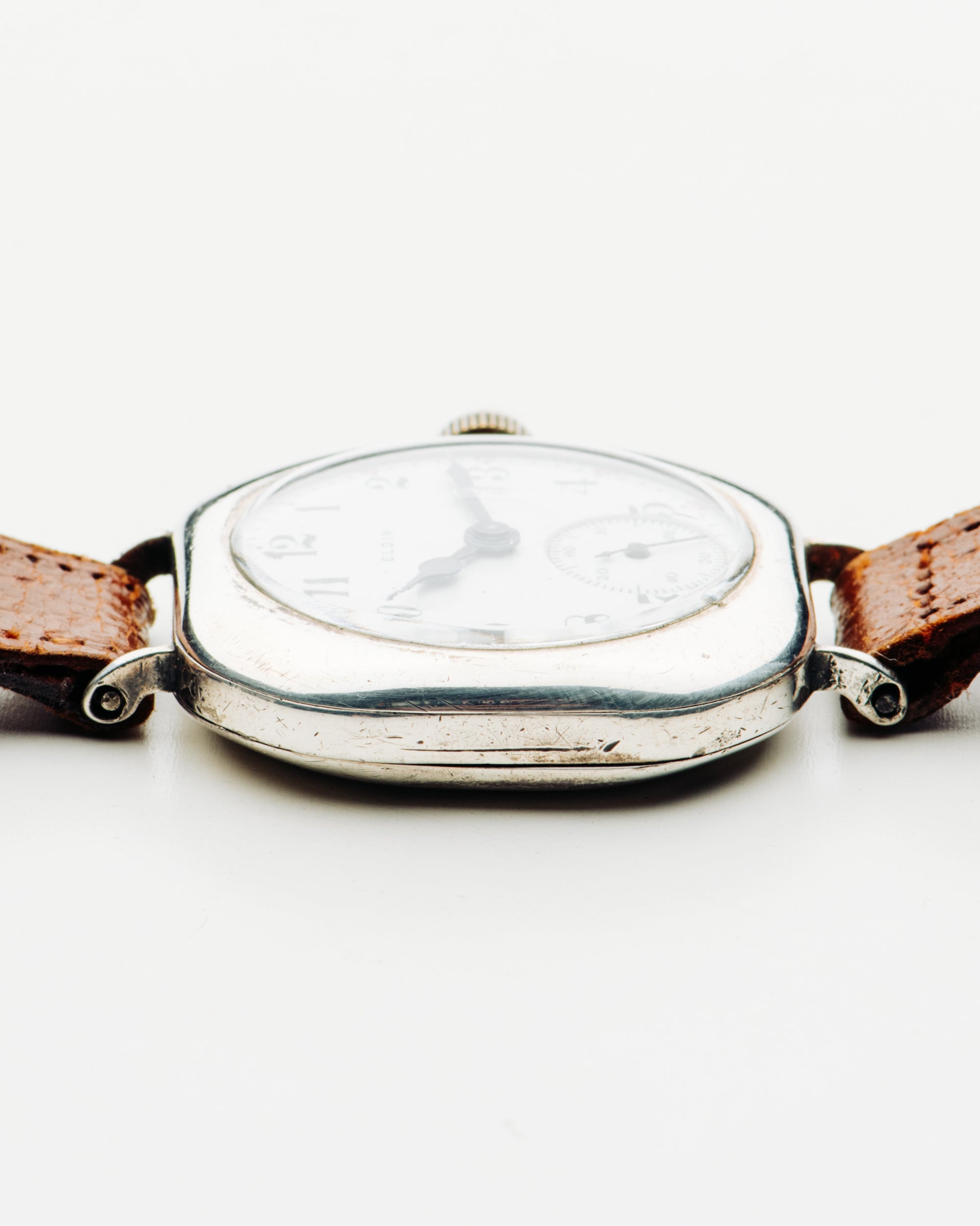 Porcelain Red Minute Mark Dial “Big Crown”