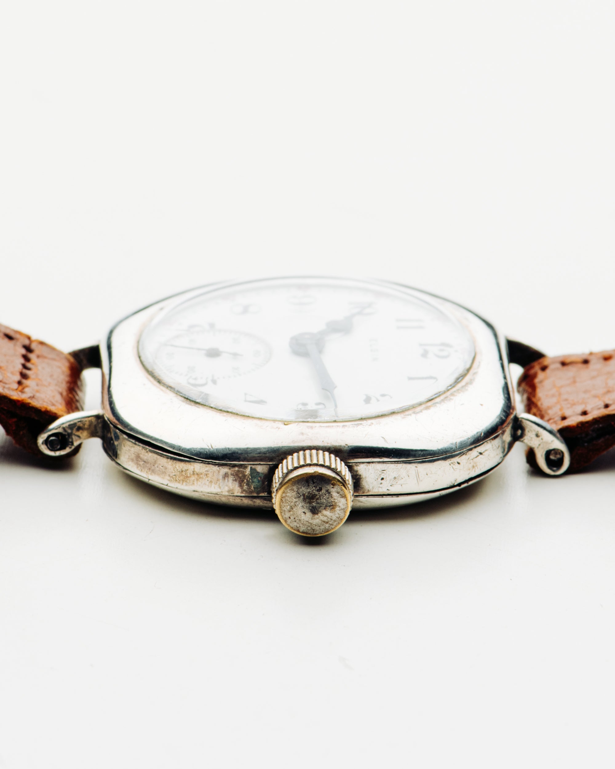Porcelain Red Minute Mark Dial “Big Crown”